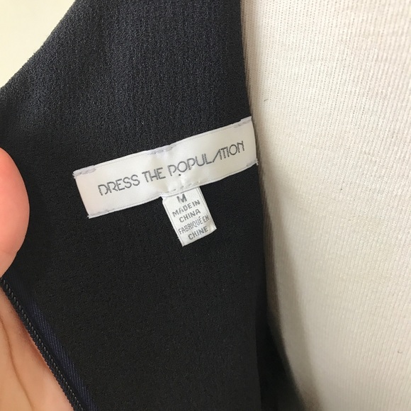 Dress the Population Lana Plunge Neckline Gown Med - Picture 7 of 8